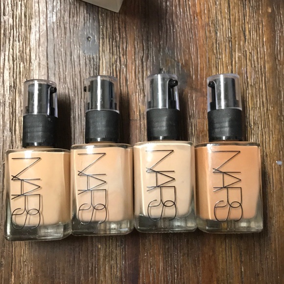 NARS Sheer Glow Foundation - Picture 4 of 4